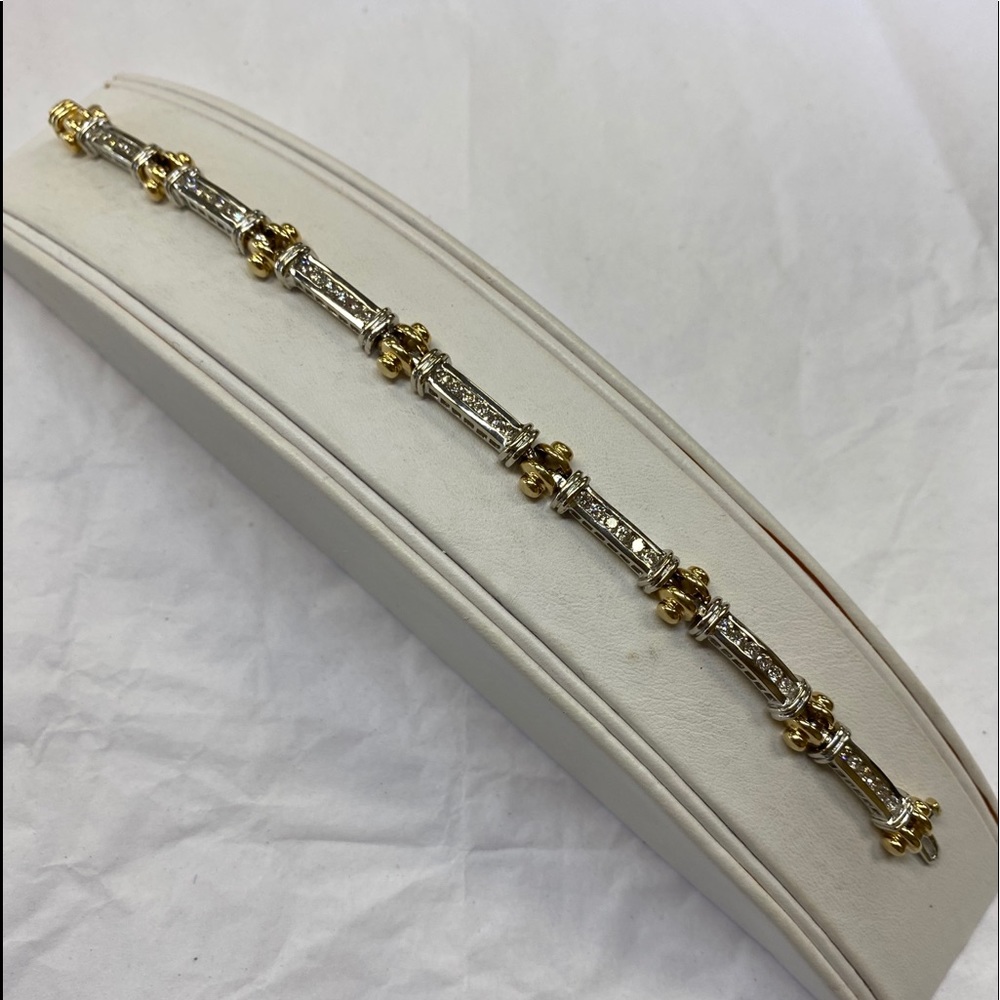 NEW Round Diamond Bracelet